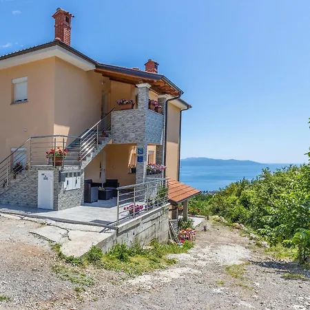 3 Bedroom Awesome In